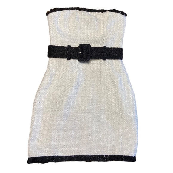 Meshki White Tweed Dress with Belt - Picture 6 of 9